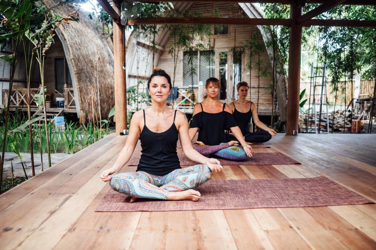 Flowers & Fire Yoga Garden Νησιά Γκίλι Εξωτερικό φωτογραφία